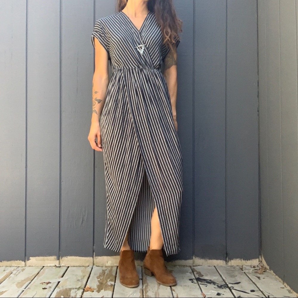 Madewell Navy stripe wrap style maxi Sz M elastic waist